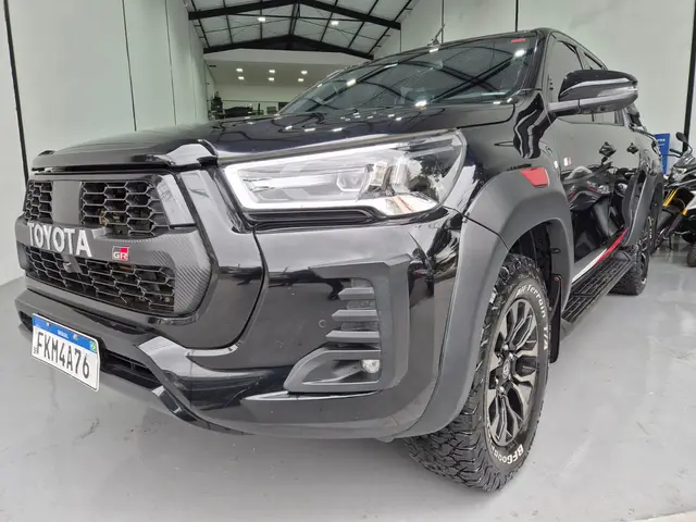 Carro Toyota SW4 2022 GR-S 2.8 AT