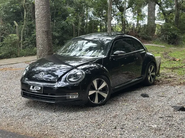 Carro Volkswagen Fusca 2013 2.0 R-Line TSI 16V Aut.