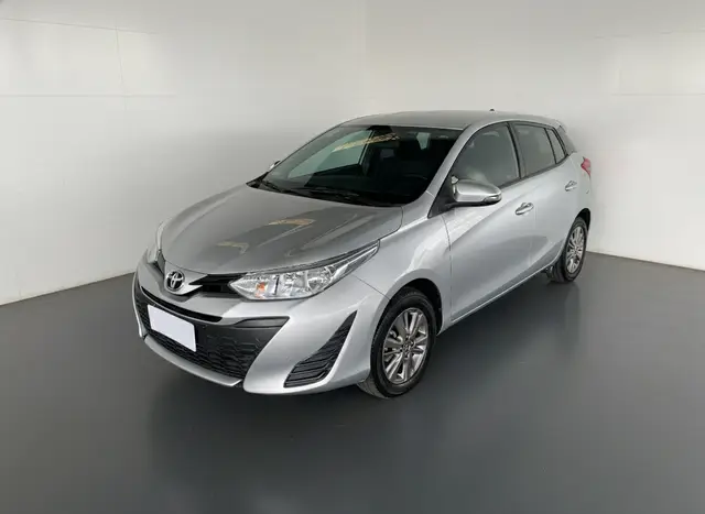 Carro Toyota Yaris 2022 1.5 XL Plus Connect CVT (Flex)