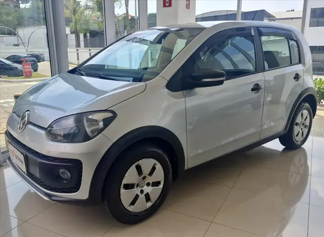Carro Volkswagen Up! 2017 1.0 12v E-Flex Track
