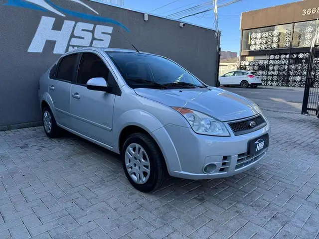 Carro Ford Fiesta Sedan 2010 1.6 (Flex)