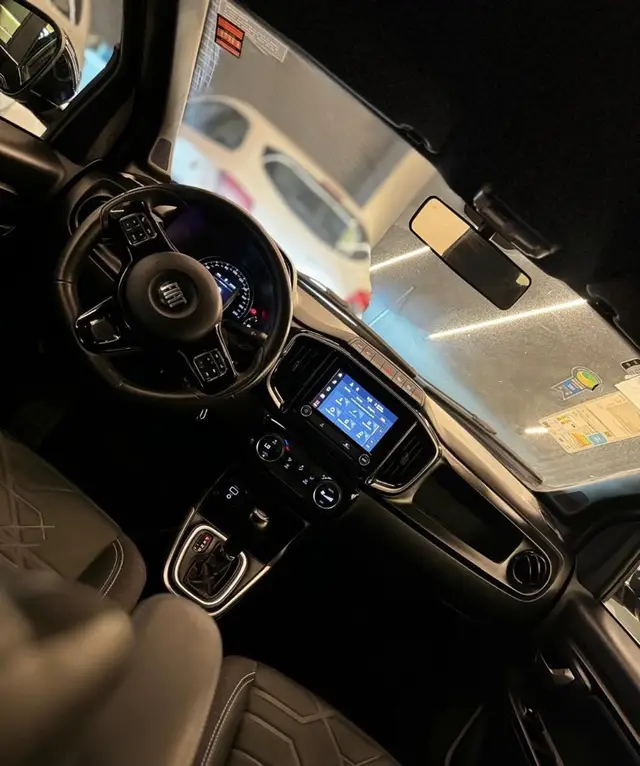 Carro Fiat Strada 2023 Volcano 1.3 8V CD AT