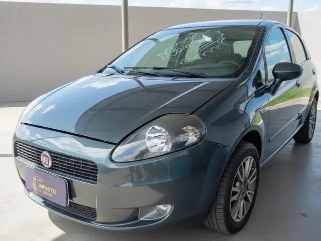 Carro Fiat Punto 2011 Essence 1.8 16V Dualogic (Flex)