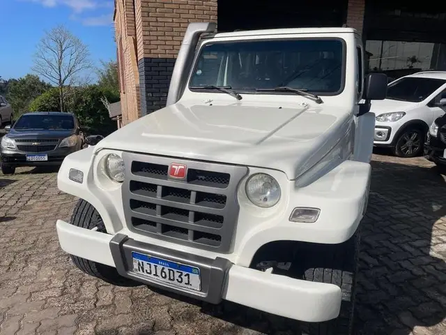 Carro Troller T4 2013 3.2