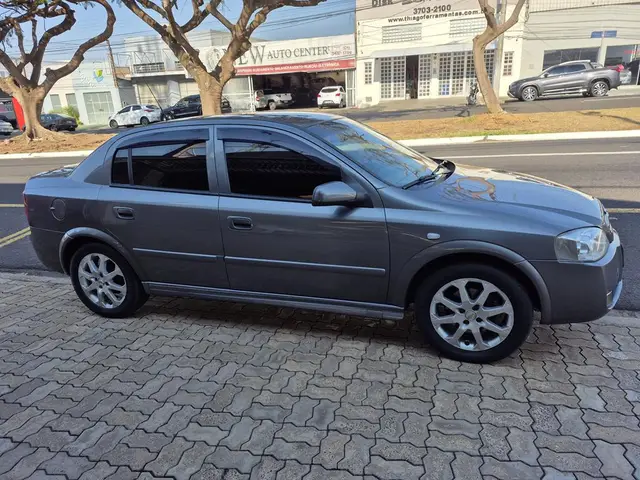 Carro Chevrolet Astra Sedan 2011 Advantage 2.0 (Flex)