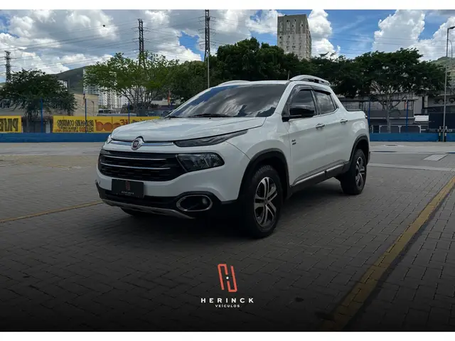 Carro Fiat Toro 2017 Volcano 2.0 diesel AT9 4x4
