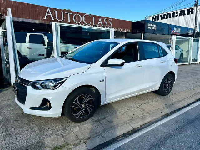 Carro Chevrolet Onix 2024 LT 1.0 Turbo