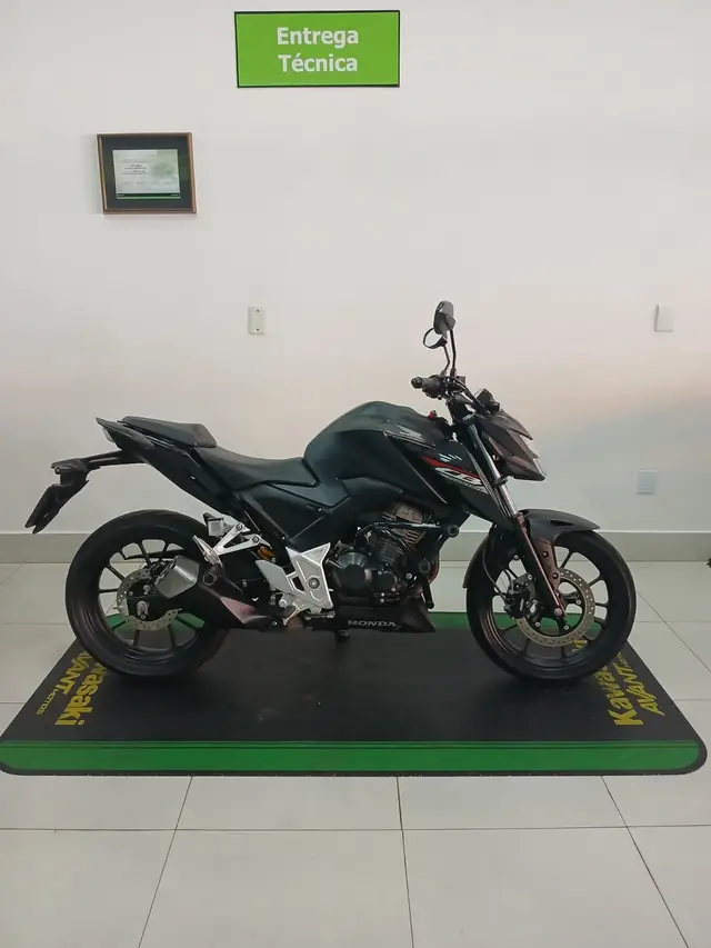 Moto Honda CB 300F Twister 2025 (CBS)