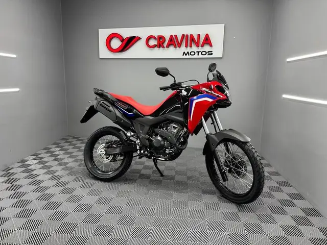Moto Honda XRE Sahara 300 2026 Rally