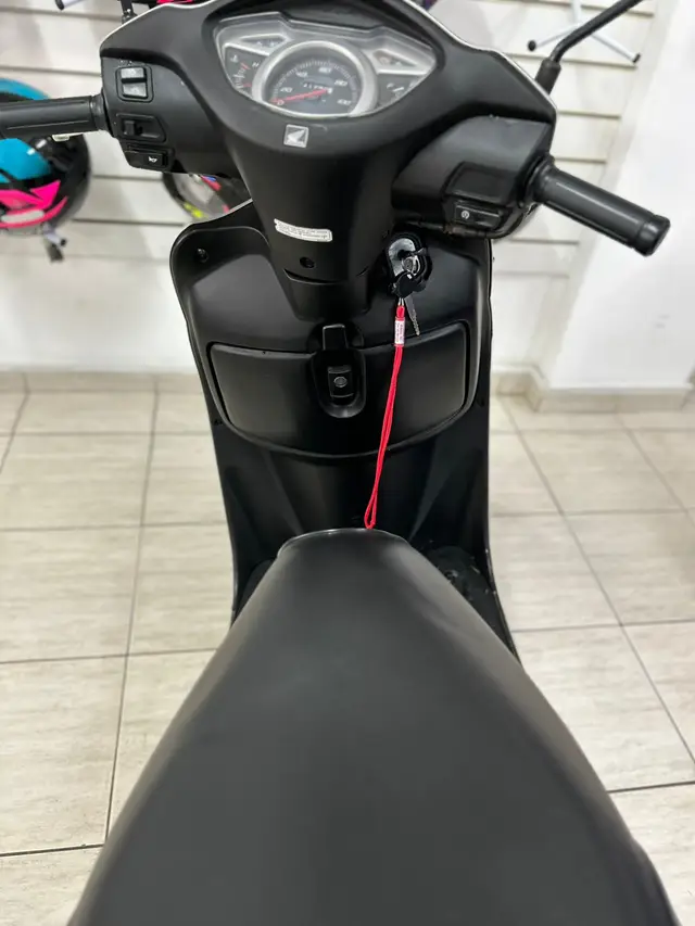 Moto Honda LEAD 2010 110