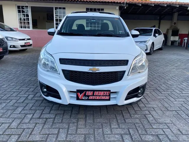 Carro Chevrolet Montana 2017 LS 1.4 (Flex)