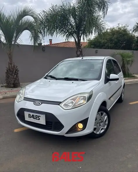 Carro Ford Fiesta Hatch 2014 SE 1.6