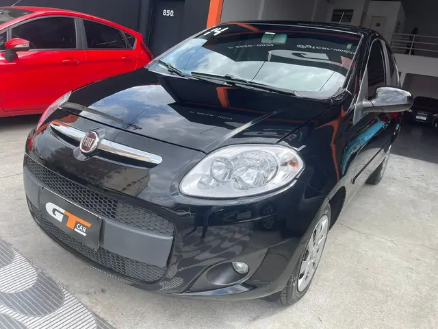 Carro Fiat Palio 2014 Attractive 1.0 8V (Flex)