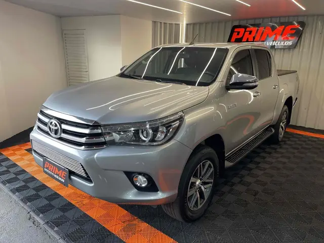 Carro Toyota Hilux Cabine Dupla 2017 Hilux 2.8 TDI SRX CD 4x4 (Aut)