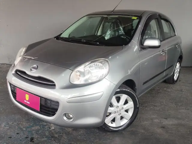 Carro Nissan March 2014 1.0 16V (Flex)