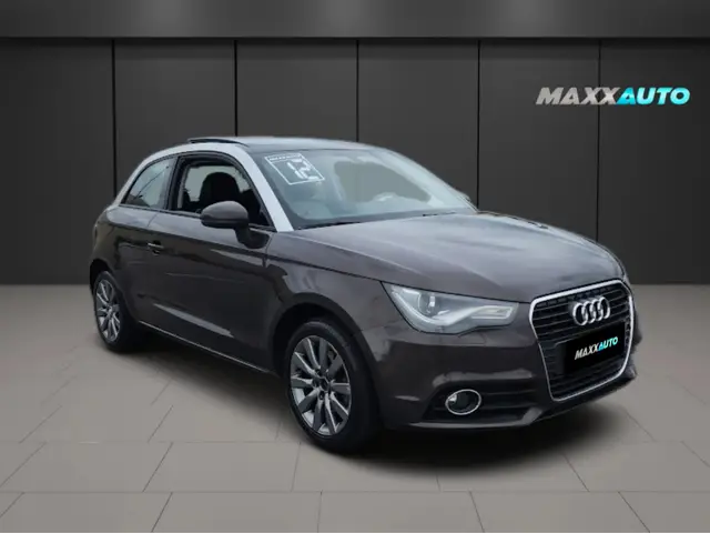 Carro Audi A1 2012 1.4 TFSI Attraction S Tronic