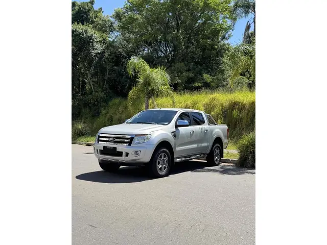 Carro Ford Ranger Cabine Dupla 2014 Ranger 2.5 Flex 4x2 CD XLT