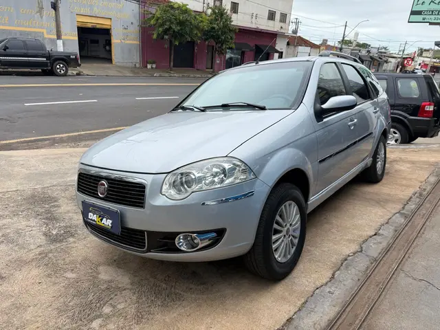 Carro Fiat Palio Weekend 2010 ELX 1.4 8V (Flex)