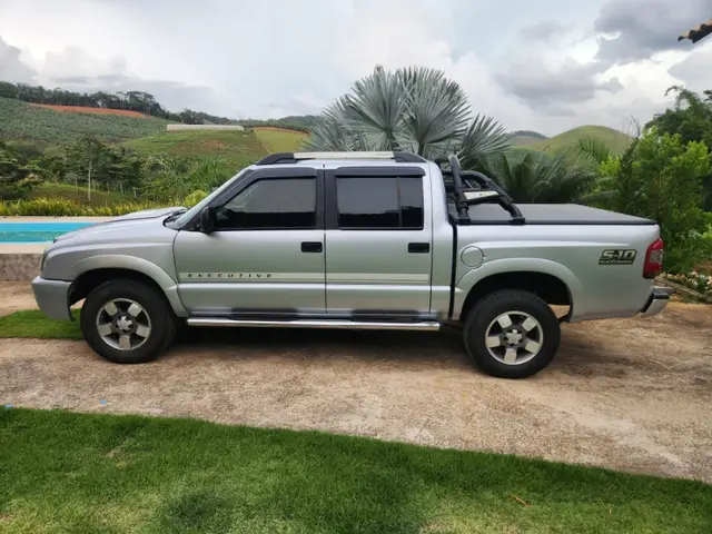 Carro Chevrolet S10 Cabine Dupla 2011 S10 Executive 4x2 2.4 (Flex) (Cab Dupla)