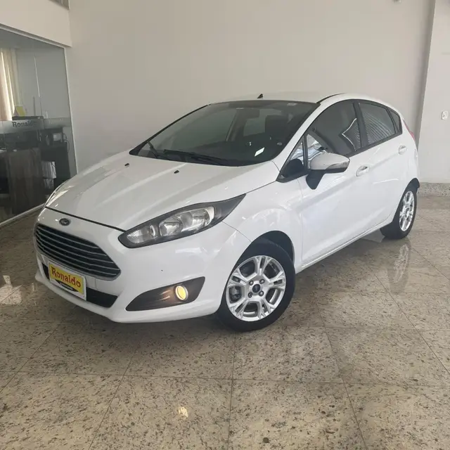 Carro Ford Fiesta Hatch 2016 SE Powershift 1.6 (Flex)
