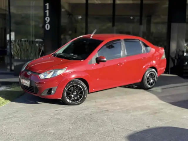 Carro Ford Fiesta Sedan 2014 SE 1.6 Rocam (Flex)