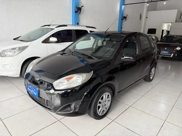 Carro Ford Fiesta Sedan 2014 SE 1.6 Rocam (Flex)