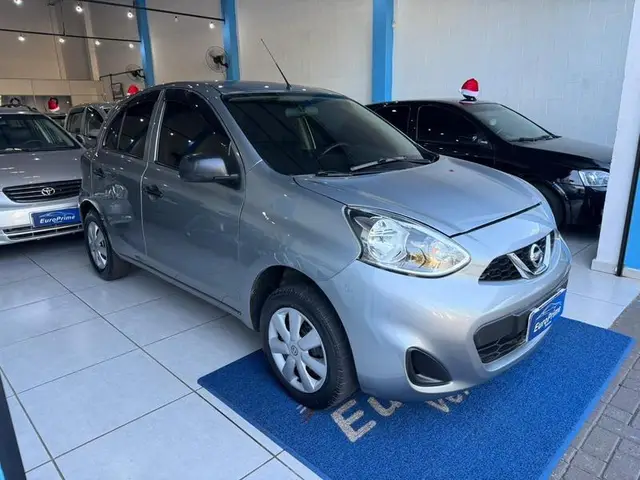 Carro Nissan March 2016 1.0 12V (Flex)