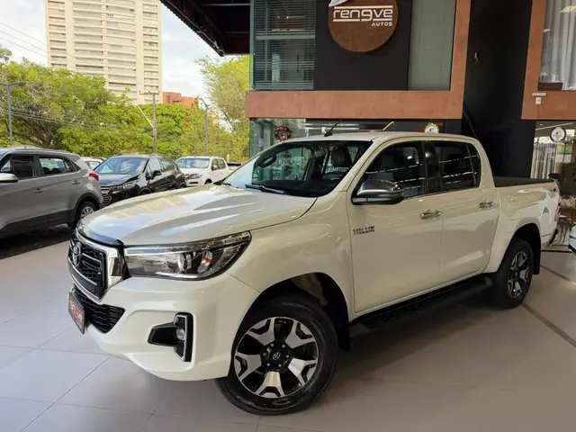Carro Toyota Hilux Cabine Dupla 2020 Hilux 2.8 TDI SRX CD 4x4 (Aut)