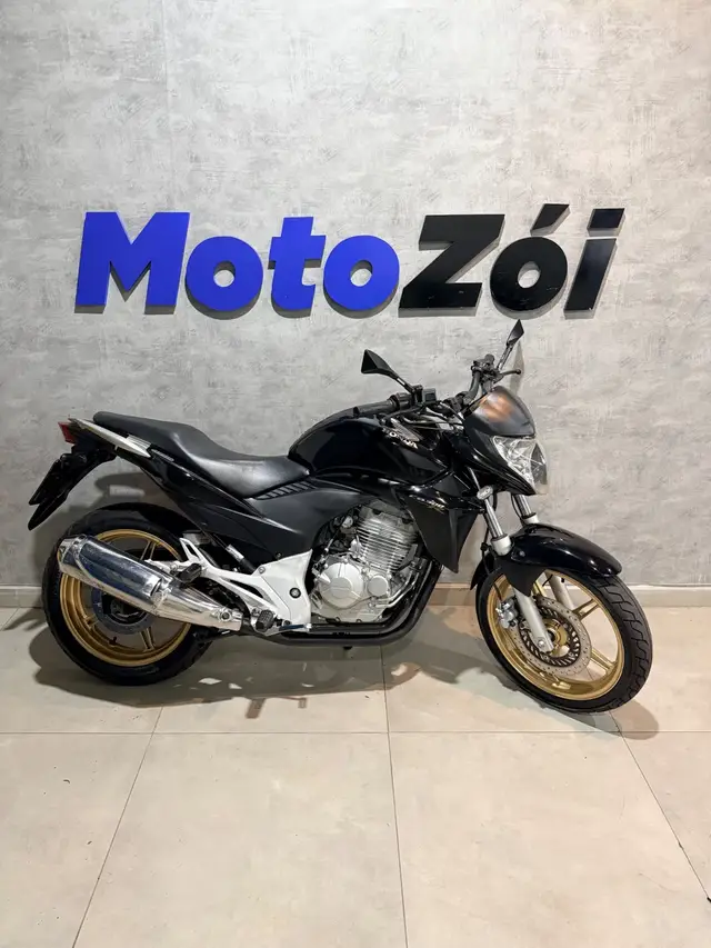 Moto Honda CB 300R 2015 Standard