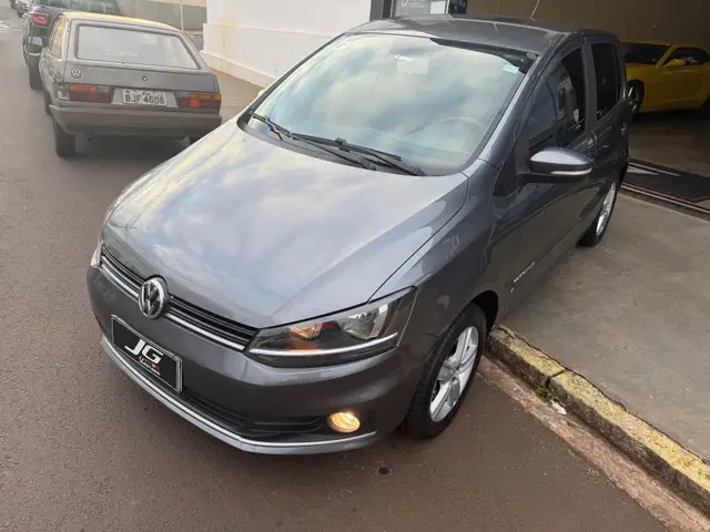 Carro Volkswagen Fox 2016 1.6 MSI Comfortline (Flex)