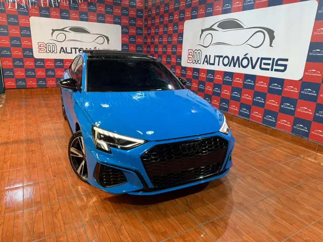 Carro Audi A3 Sportback 2022 Perf. Black 2.0 S-tron.(Híb.)