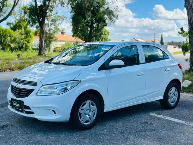 Carro Chevrolet Onix 2016 1.0 LS SPE/4