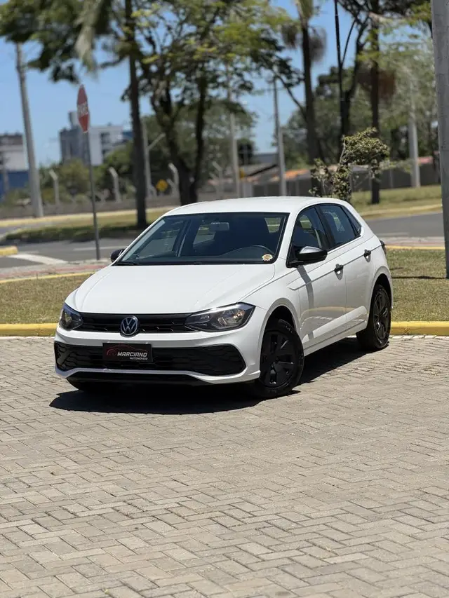 Carro Volkswagen Polo 2024 Track 1.0 Flex 12V 5p