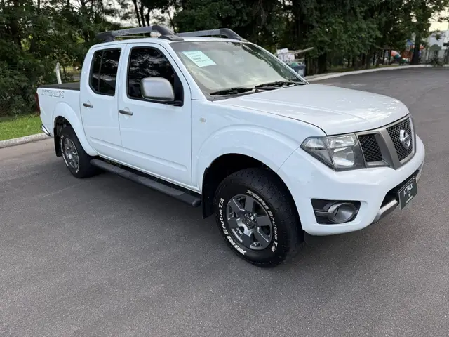 Carro Nissan Frontier 2015 S 2.5 TD CD 4x2
