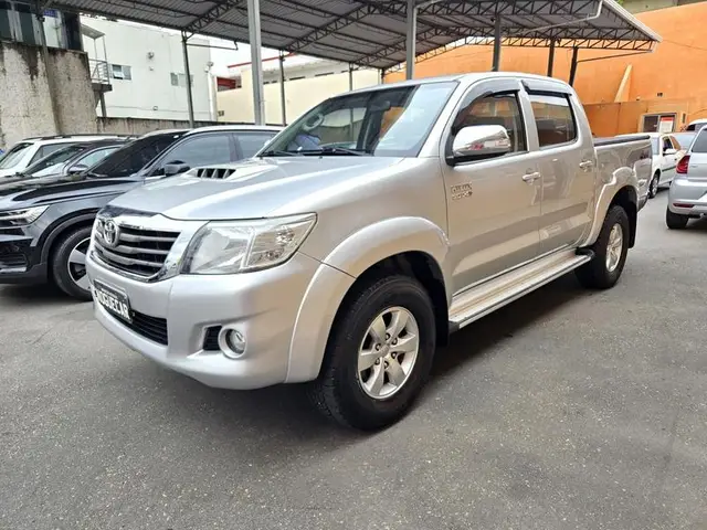 Carro Toyota Hilux Cabine Dupla 2014 Hilux 3.0 TDI 4x4 CD SRV (Aut)