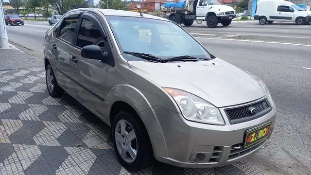 Carro Ford Fiesta Sedan 2009 1.0 (Flex)