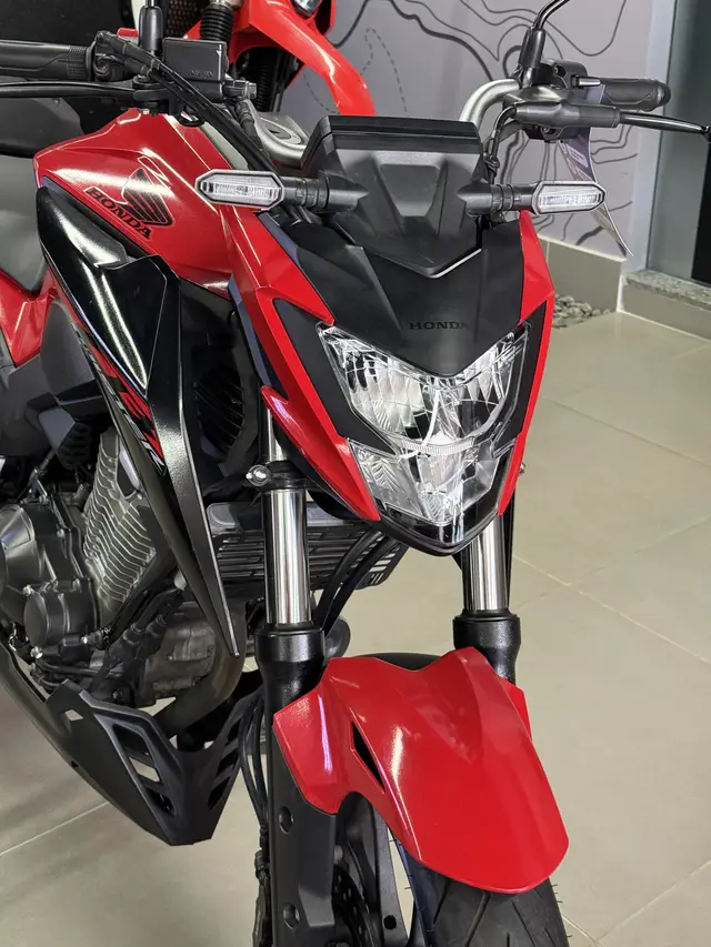 Moto Honda CB 300F Twister 2023 (CBS)