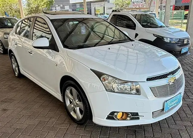 Carro Chevrolet Cruze 2014 HB Sport LTZ 1.8 16V FlexP. 5p Mec