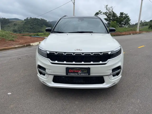 Carro Jeep Commander 2023 Overland 1.3 T270