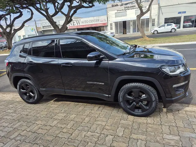 Carro Jeep Compass 2018 2.0 Sport 4x2 (Aut) (Flex)