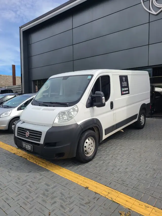Carro Fiat Ducato 2019 2.3 TDI Cargo 8m³