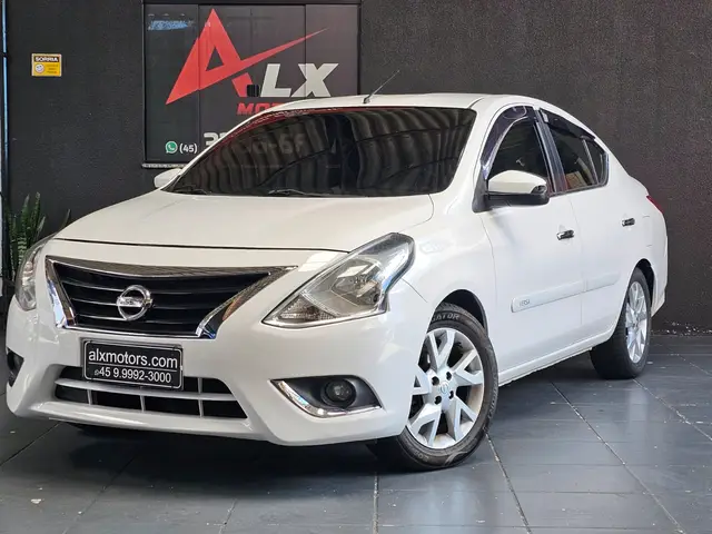 Carro Nissan Versa 2017 1.6 16V SL FlexStart CVT (Flex)