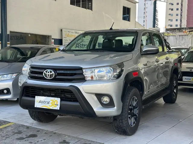 Carro Toyota Hilux Cabine Dupla 2018 Hilux 2.8 TDI STD CD 4x4