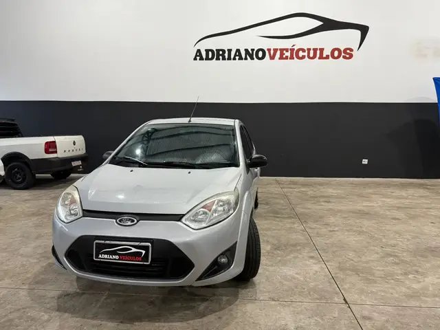 Carro Ford Fiesta Sedan 2014 SE 1.6 Rocam (Flex)