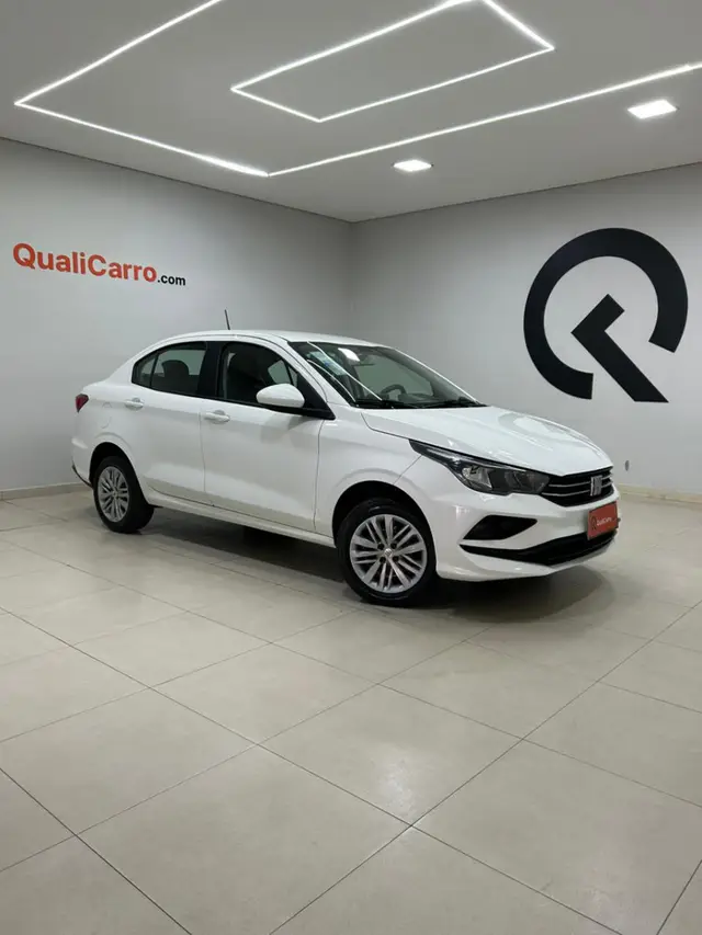 Carro Fiat Cronos 2023 Drive 1.3 (Flex) MT