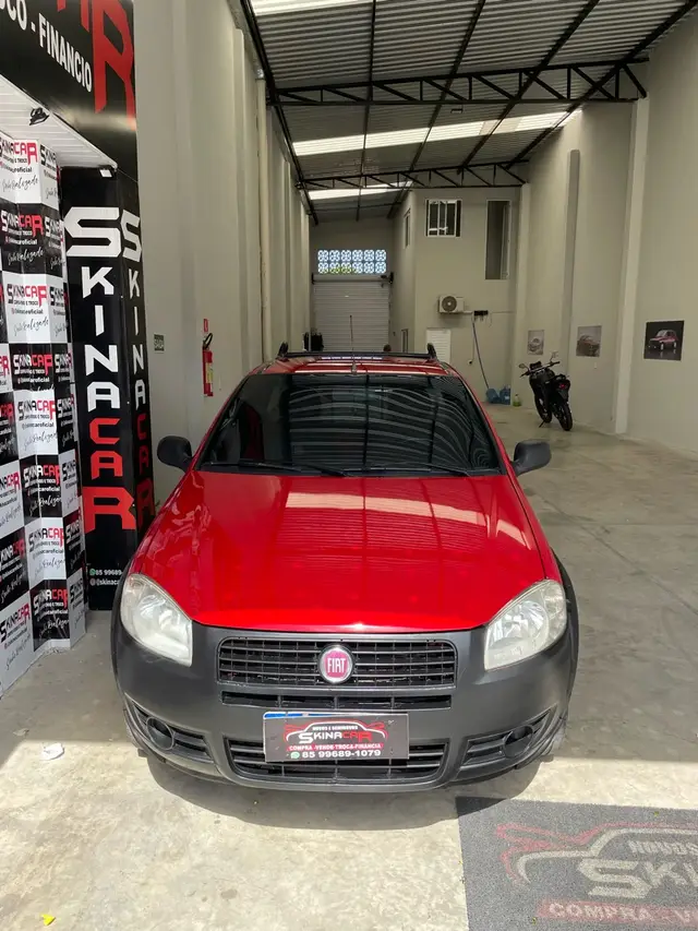 Carro Fiat Strada 2013 Working 1.4 (Flex)