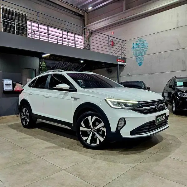 Carro Volkswagen Nivus 2024 Highline 200 TSI
