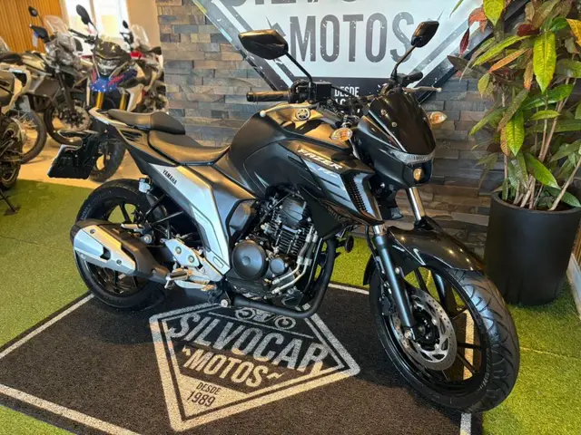 Moto Yamaha Fazer FZ25 2023 Flex