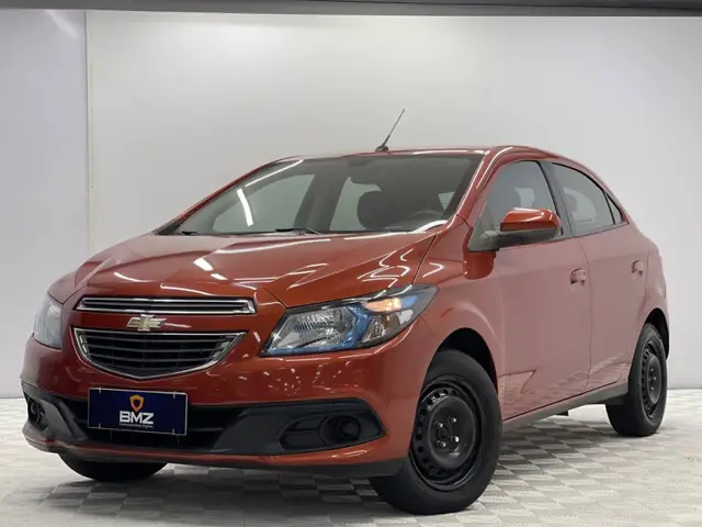 Carro Chevrolet Onix 2013 1.4 LT SPE/4
