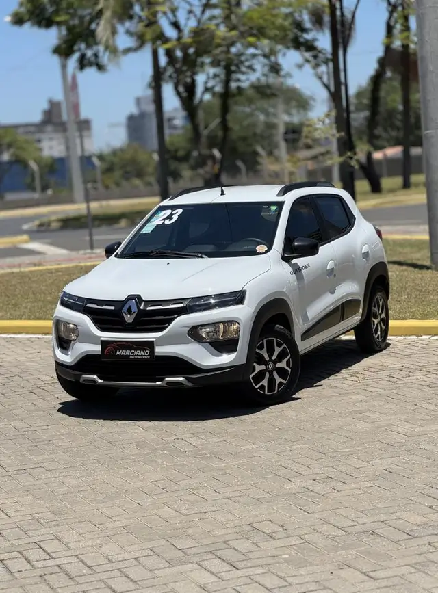 Carro Renault Kwid 2023 Outsider 1.0 12v SCe (Flex)
